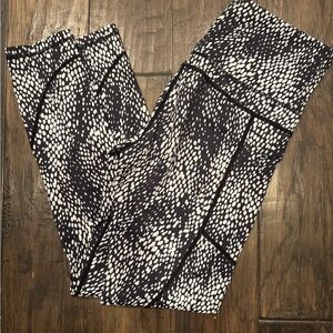Zyia Black and White Patterned Leggings